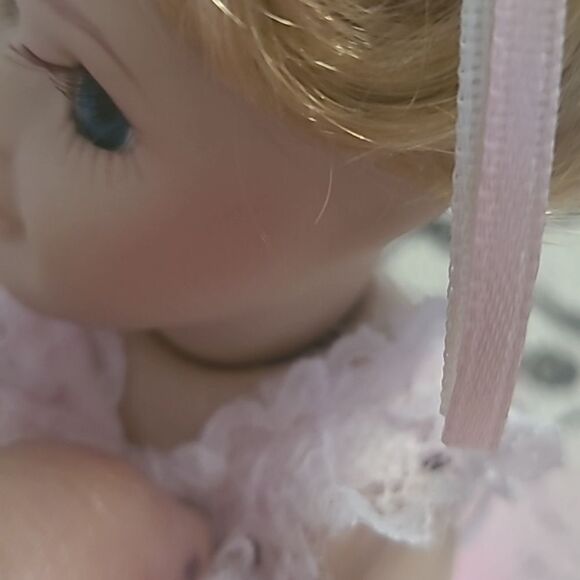 Adorable Pink Porcelain Ballerina Doll - Picture 8 of 10